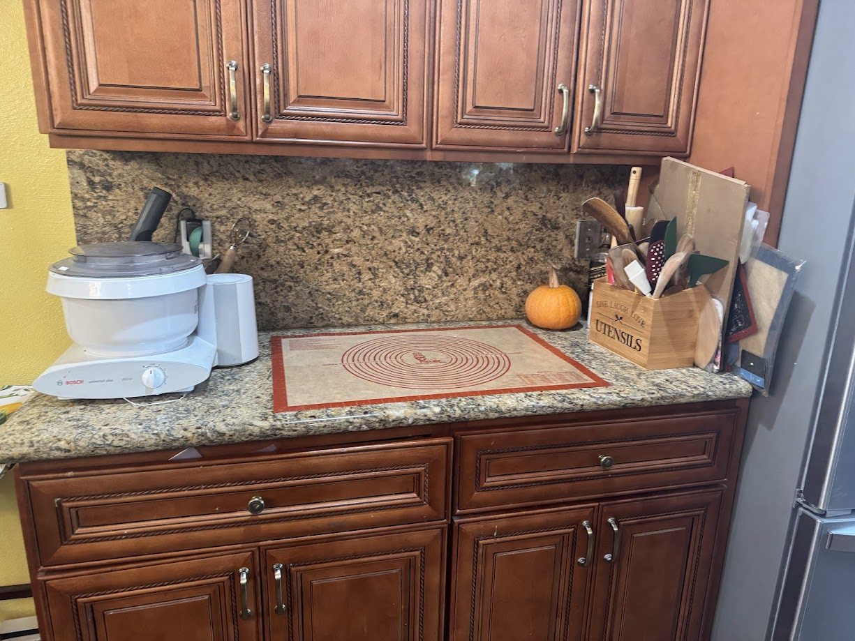 Organized kitchen counter after a DeclutterMeNow project