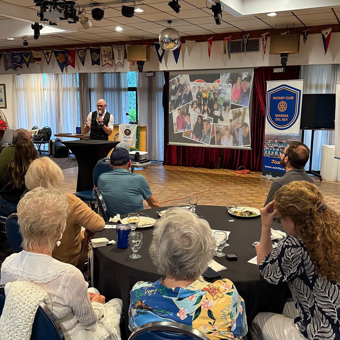 Glenn Hemanes presenting to a community group
